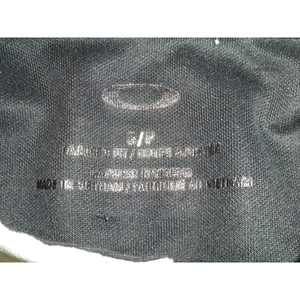Oakley Polo Shirt Mens S Black Gray Tailored Fit Y2K Golf Performance Streetwear - Picture 3 of 6